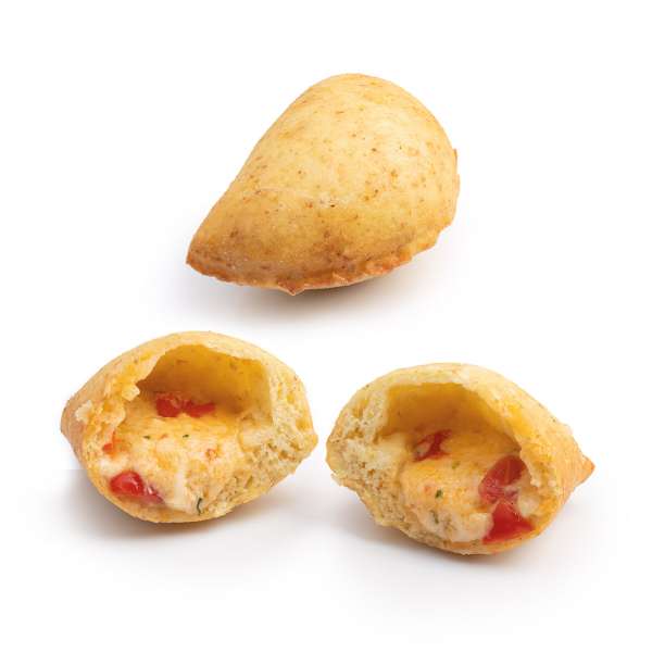 Pomodorini, cacioricotta e basilico